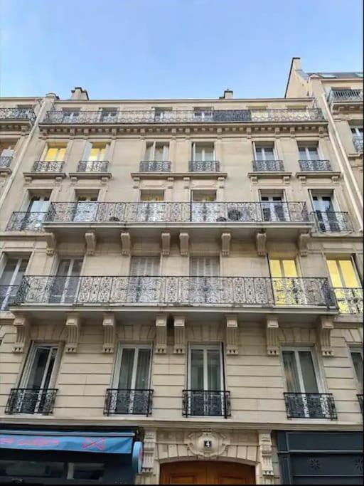 Quiet And Spacious Apartment Near Champs Elysees Paryż Zewnętrze zdjęcie