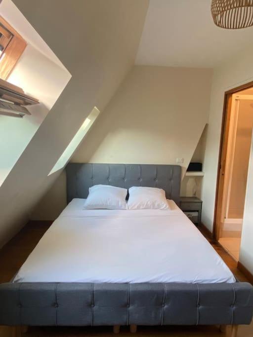 Quiet And Spacious Apartment Near Champs Elysees Paryż Zewnętrze zdjęcie